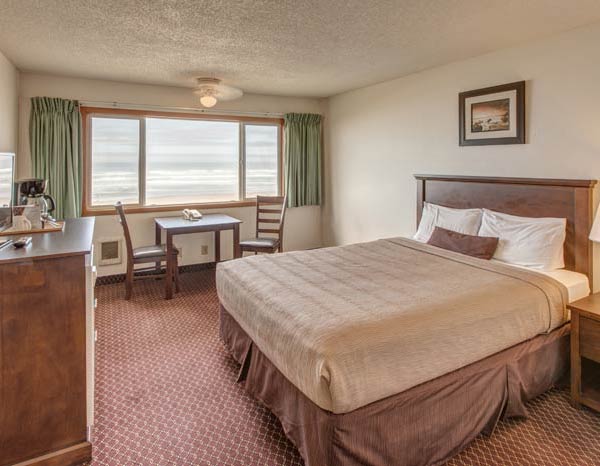 Oregon Coast Hotels - Rockaway Beach